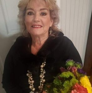 Meet your Posher, Sandra